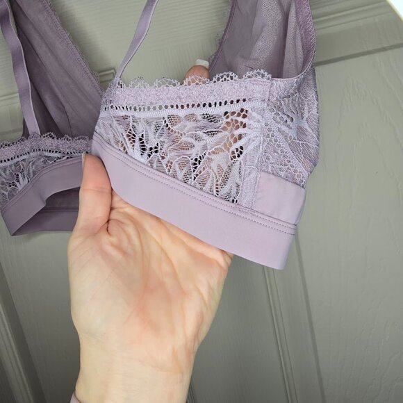 Three Like New UCA Bras - BLUE ONE IS NEW WITH TAGS! - Picture 15 of 16